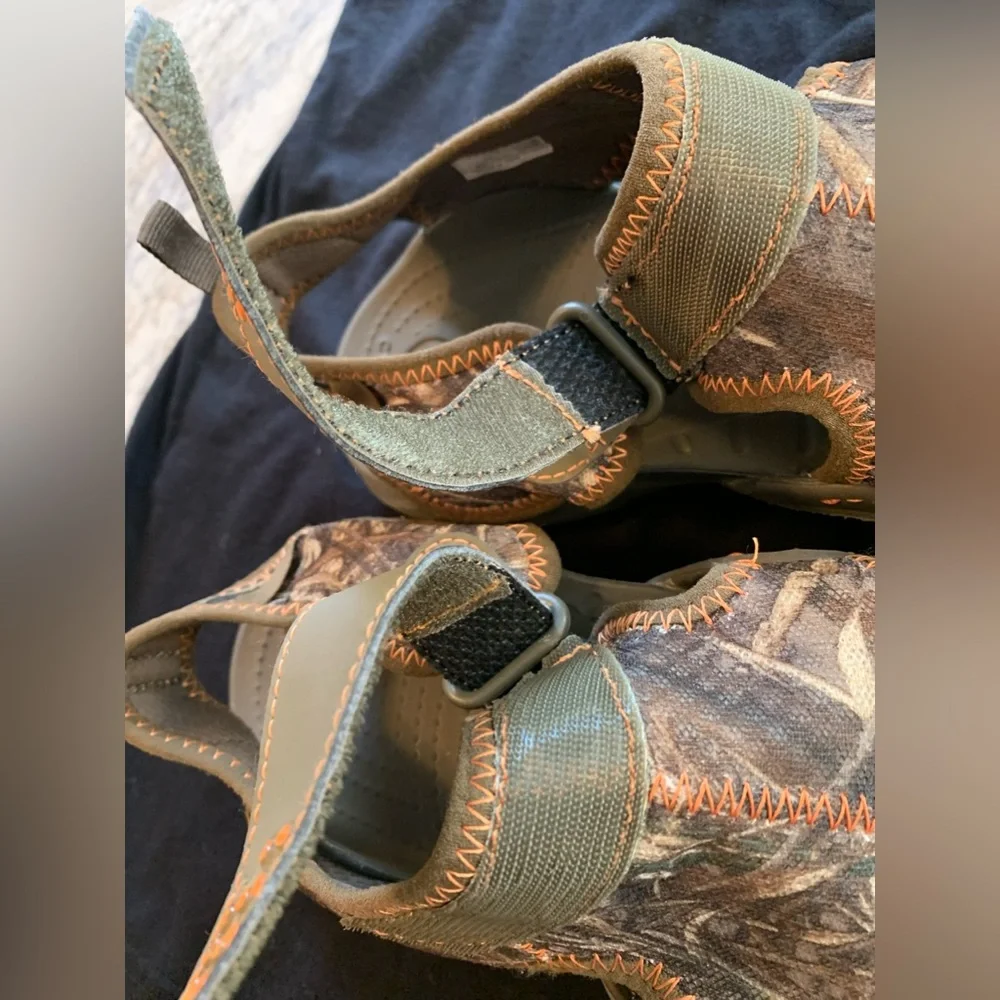 Camo Crocs - Picture 3 of 6